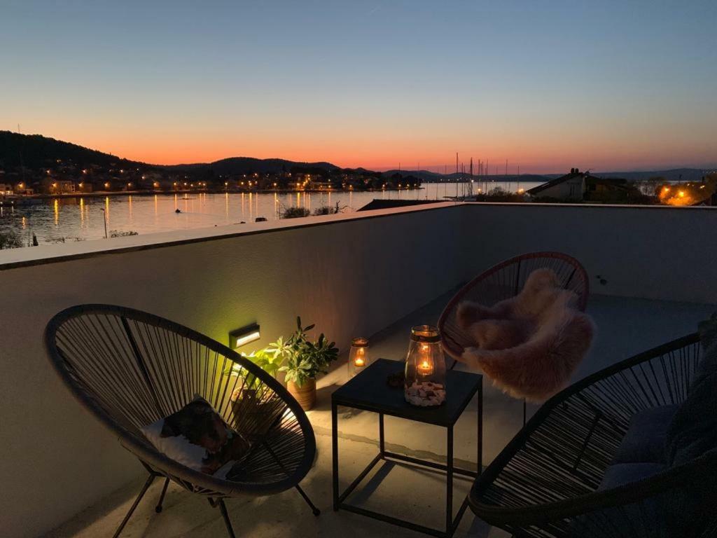 Modern Apartments Day Šibenik Esterno foto